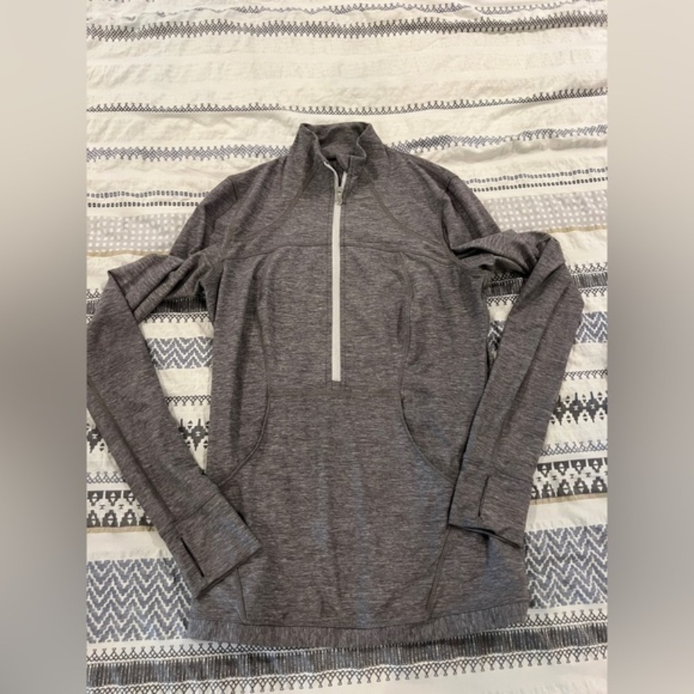 Lululemon Women's Define Pullover Color Heathered Slate Size 8 Four‎ Way Stretch